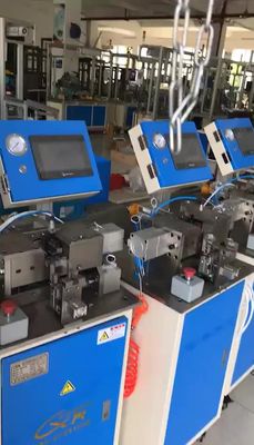 เครื่องตัดสายไฟฟ้า เครื่องตัดสายไฟฟ้าอัตโนมัติ 100 ชิ้น/ชั่วโมง Dia1-2.5mm