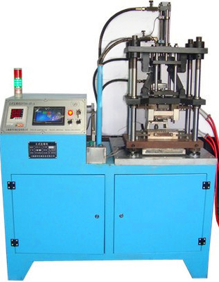 เครื่องหล่อแนวตั้งไฮดรอลิกควบคุม Plc 10KW
